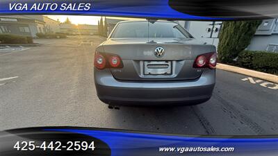 2010 Volkswagen Jetta SE PZEV - Photo 4 - Kent, WA 98031