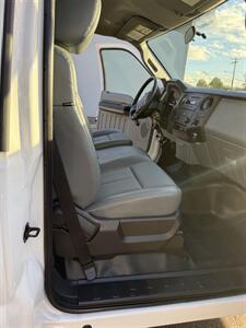 2016 Ford f450 - Photo 26 - Kent, WA 98031