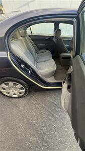 2011 Honda Civic LX   - Photo 11 - Kent, WA 98031