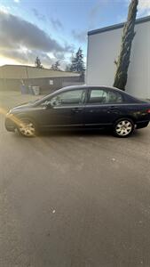 2011 Honda Civic LX   - Photo 5 - Kent, WA 98031