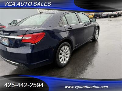 2013 Chrysler 200 Touring   - Photo 3 - Kent, WA 98031