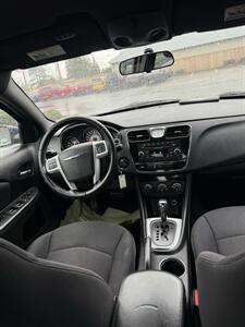 2013 Chrysler 200 Touring   - Photo 10 - Kent, WA 98031