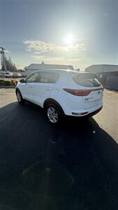 2019 Kia Sportage LX   - Photo 5 - Kent, WA 98031