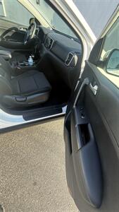 2019 Kia Sportage LX   - Photo 7 - Kent, WA 98031