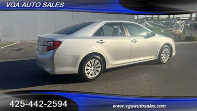 2014 Toyota Camry LE   - Photo 5 - Kent, WA 98031
