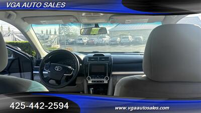 2014 Toyota Camry LE   - Photo 9 - Kent, WA 98031