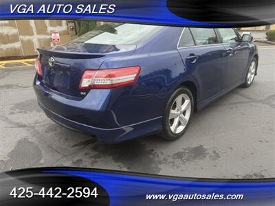 2011 Toyota Camry SE   - Photo 9 - Kent, WA 98031