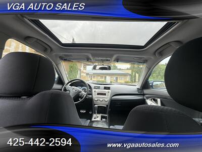 2011 Toyota Camry SE   - Photo 17 - Kent, WA 98031