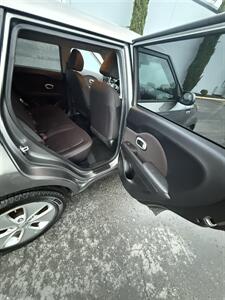 2016 Kia Soul   - Photo 10 - Kent, WA 98031