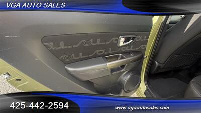 2013 Kia Soul +   - Photo 10 - Kent, WA 98031