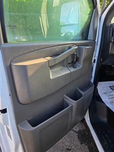2017 Chevrolet Express 3500   - Photo 12 - Mount Airy, NC 27030