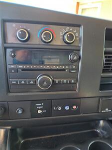 2017 Chevrolet Express 3500   - Photo 15 - Mount Airy, NC 27030