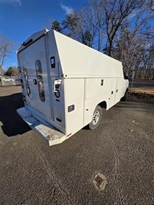 2017 Chevrolet Express 3500   - Photo 7 - Mount Airy, NC 27030