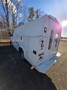 2017 Chevrolet Express 3500   - Photo 4 - Mount Airy, NC 27030