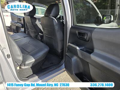 2016 Toyota Tacoma SR5 V6 - Photo 17 - Mount Airy, NC 27030