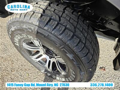 2016 Toyota Tacoma SR5 V6 - Photo 15 - Mount Airy, NC 27030