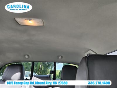 2016 Toyota Tacoma SR5 V6 - Photo 11 - Mount Airy, NC 27030