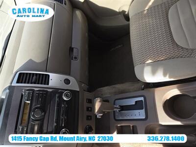 2010 Nissan Frontier SE V6   - Photo 17 - Mount Airy, NC 27030