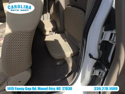 2010 Nissan Frontier SE V6   - Photo 11 - Mount Airy, NC 27030