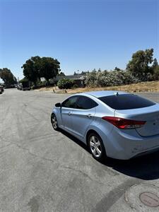 2012 Hyundai ELANTRA GLS Sedan