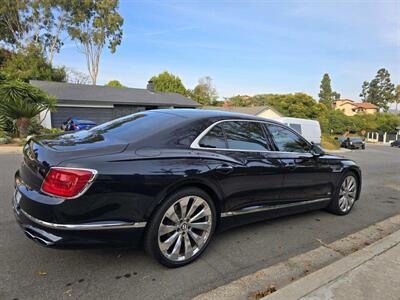 2021 Bentley Flying Spur V8   - Photo 4 - San Diego, CA 92115