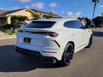 2020 Lamborghini Urus   - Photo 18 - San Diego, CA 92115