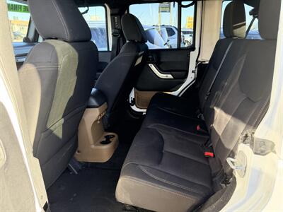 2014 Jeep Wrangler Unlimited Sahara   - Photo 7 - El Paso, TX 79915