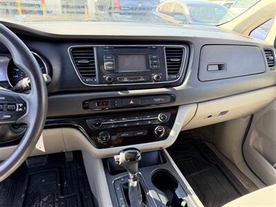 2016 Kia Sedona L   - Photo 8 - El Paso, TX 79915