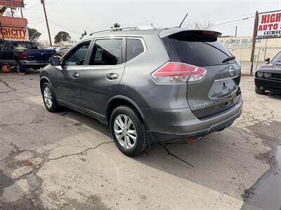 2015 Nissan Rogue SV   - Photo 1 - El Paso, TX 79915