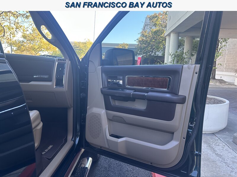 2011 RAM 1500 Laramie   - Photo 32 - San Rafael, CA 94901
