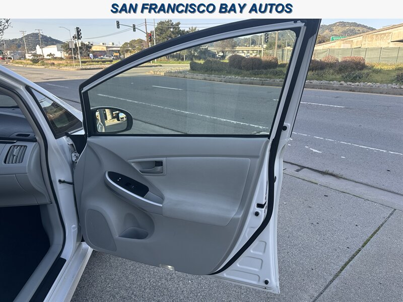 2014 Toyota Prius Three - Photo 39 - San Rafael, CA 94901