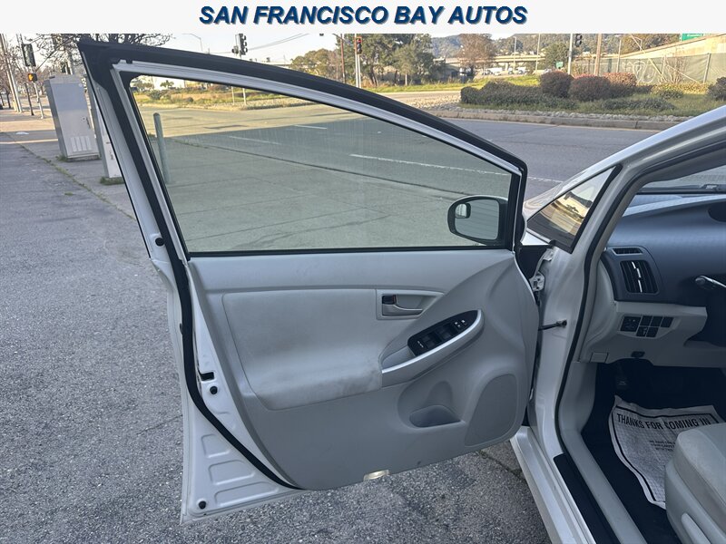 2014 Toyota Prius Three - Photo 38 - San Rafael, CA 94901