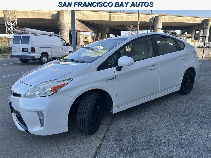 2014 Toyota Prius Three - Photo 5 - San Rafael, CA 94901