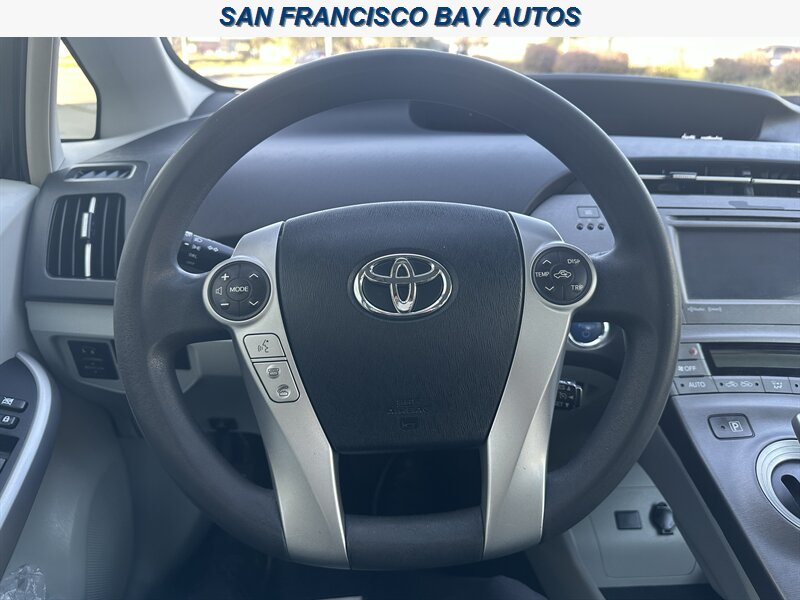 2014 Toyota Prius Three - Photo 16 - San Rafael, CA 94901