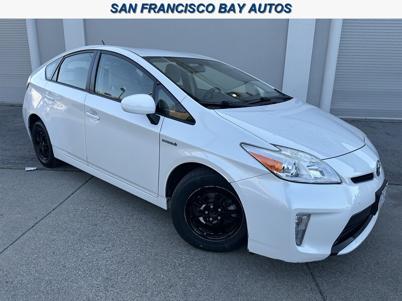 2014 Toyota Prius Three - Photo 2 - San Rafael, CA 94901
