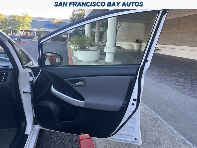 2013 Toyota Prius Two - Photo 32 - San Rafael, CA 94901