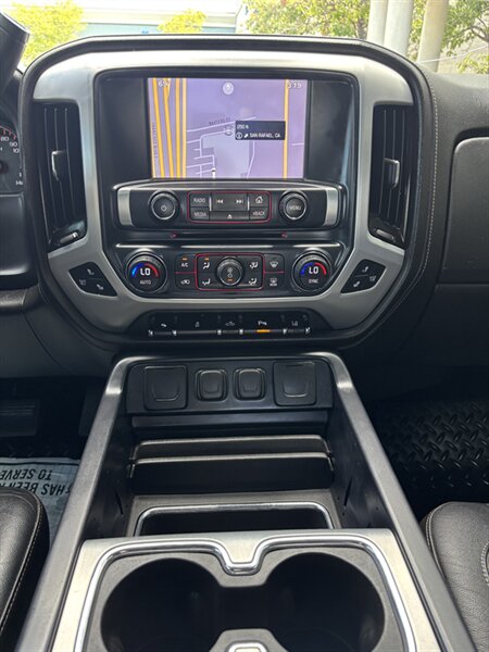 2014 GMC Sierra 1500 SLT   - Photo 27 - San Rafael, CA 94901