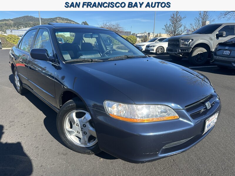 2000 Honda Accord's photo