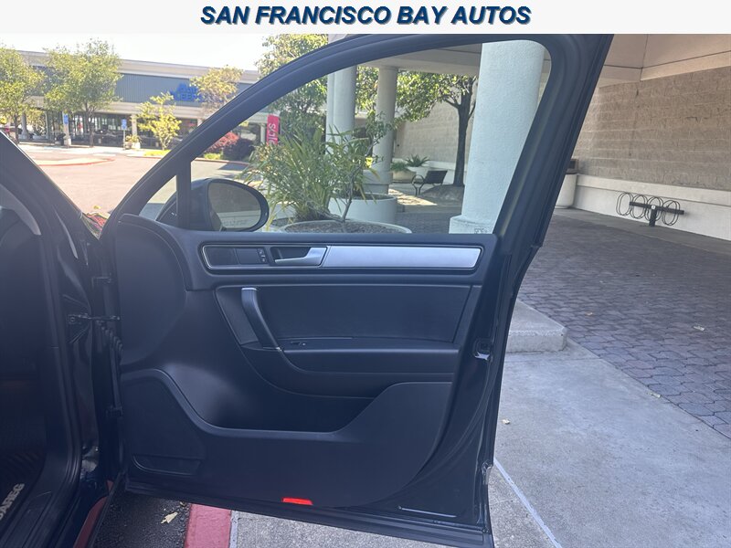 2016 Volkswagen Touareg TDI Sport - Photo 28 - San Rafael, CA 94901