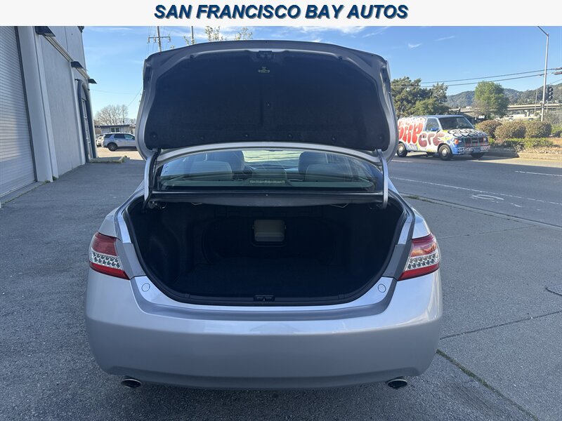 2011 Toyota Camry XLE V6 - Photo 39 - San Rafael, CA 94901