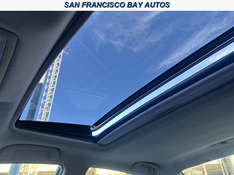 2011 Toyota Camry XLE V6 - Photo 41 - San Rafael, CA 94901