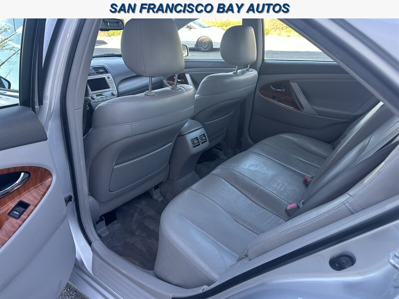 2011 Toyota Camry XLE V6 - Photo 23 - San Rafael, CA 94901