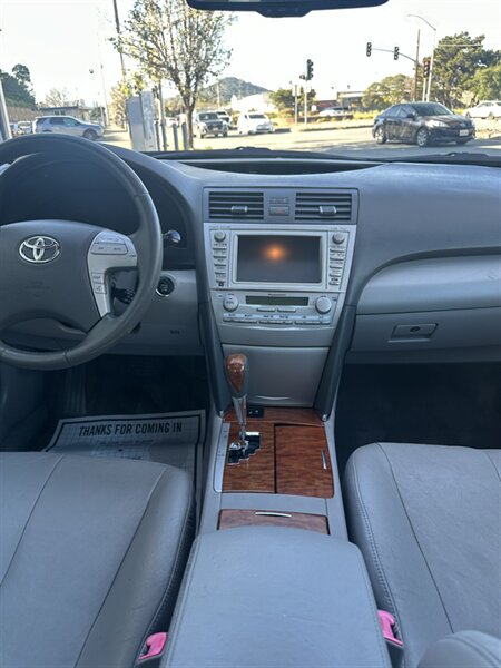 2011 Toyota Camry XLE V6 - Photo 17 - San Rafael, CA 94901