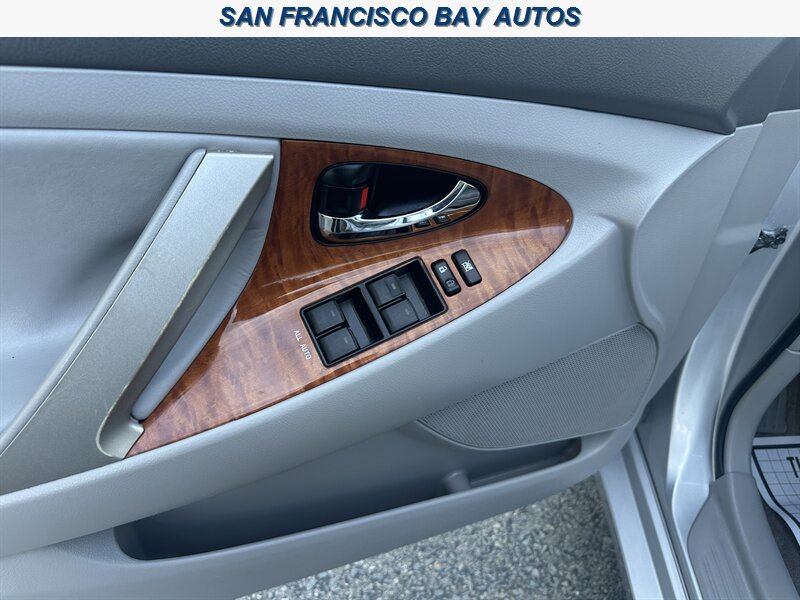 2011 Toyota Camry XLE V6 - Photo 34 - San Rafael, CA 94901