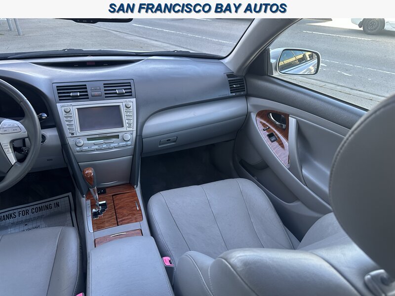 2011 Toyota Camry XLE V6 - Photo 18 - San Rafael, CA 94901