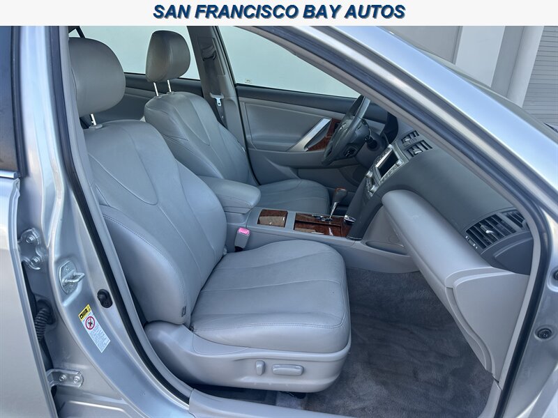 2011 Toyota Camry XLE V6 - Photo 22 - San Rafael, CA 94901