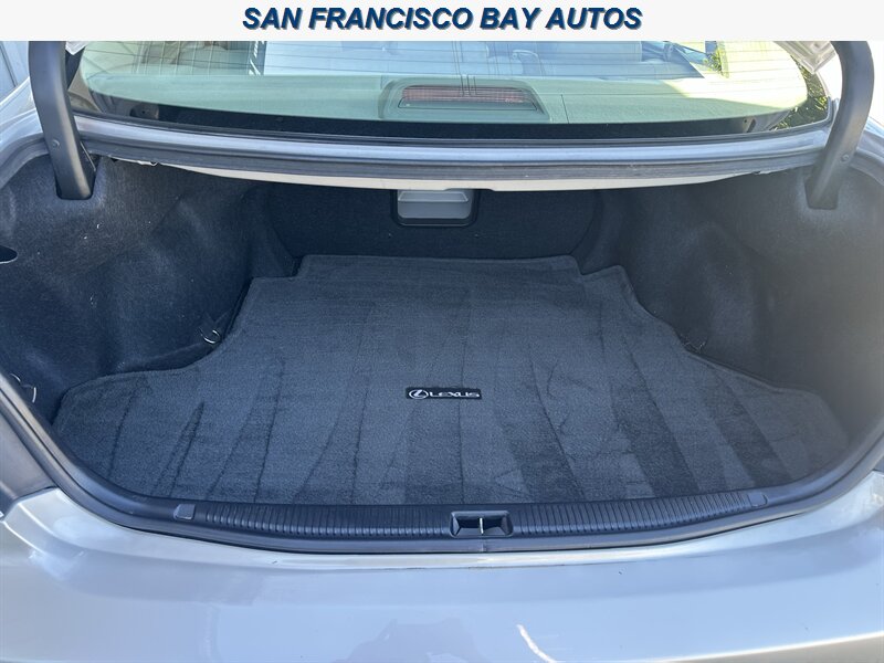 2005 Lexus ES 330 - Photo 40 - San Rafael, CA 94901