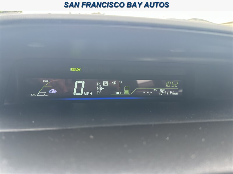 2013 Toyota Prius v Three   - Photo 20 - San Rafael, CA 94901