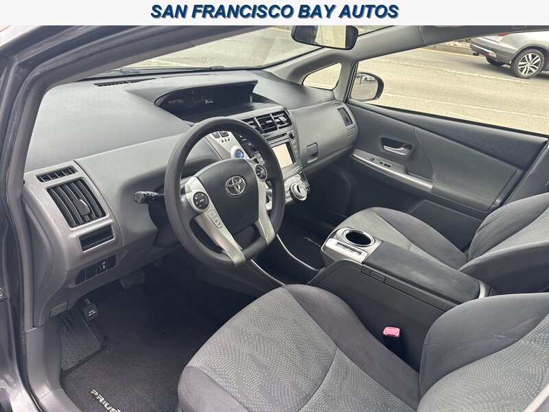 2013 Toyota Prius v Three   - Photo 21 - San Rafael, CA 94901