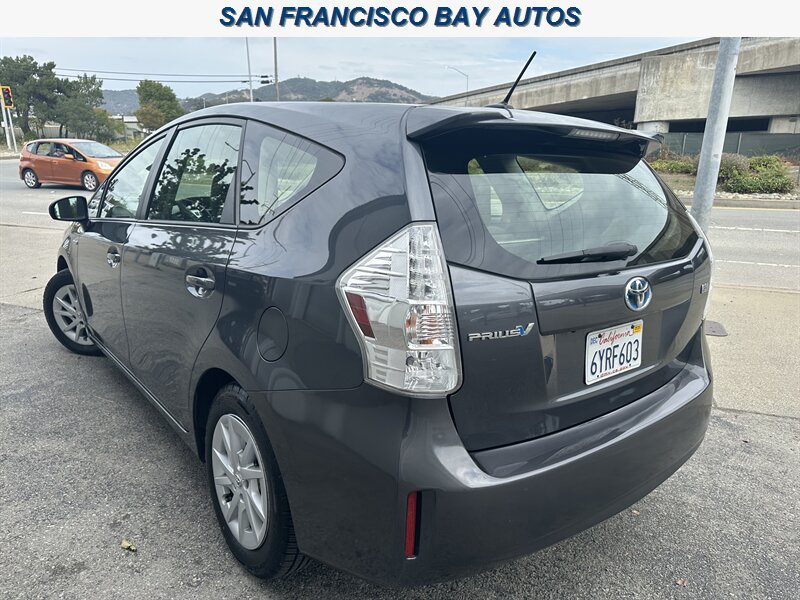 2013 Toyota Prius v Three   - Photo 9 - San Rafael, CA 94901